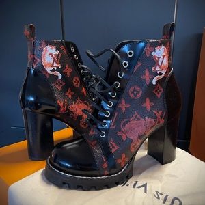 Louis Vuitton Boots “ Star Trail Ankle Boots” size 10 women.